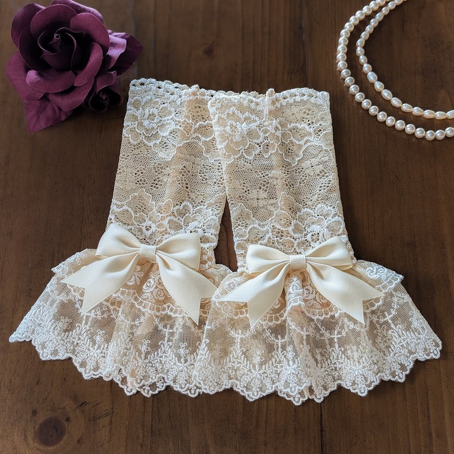 Aria Double Ruffle Lace Cuffs in Ivory