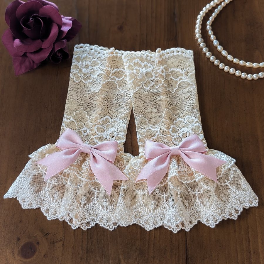 Aria Double Ruffle Lace Cuffs in Pink